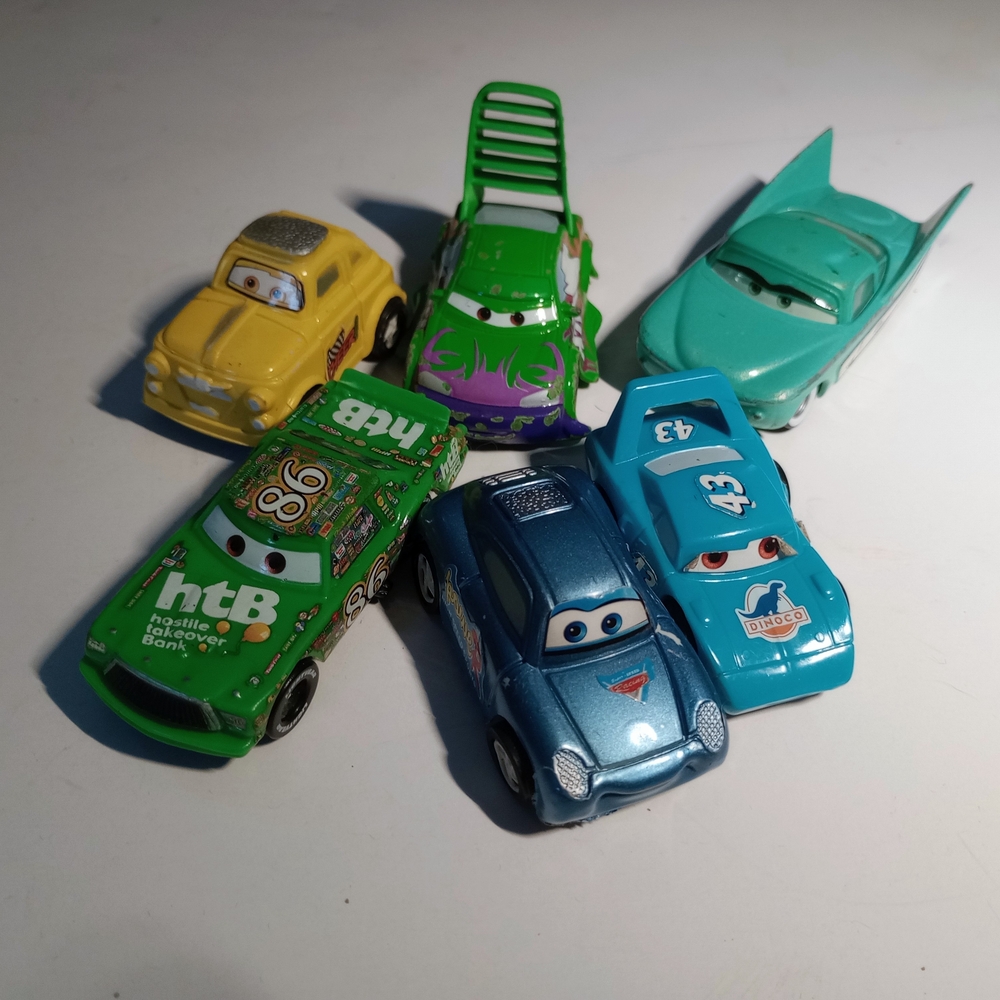 Colorful Toy Car Set - Picture 2 of 8